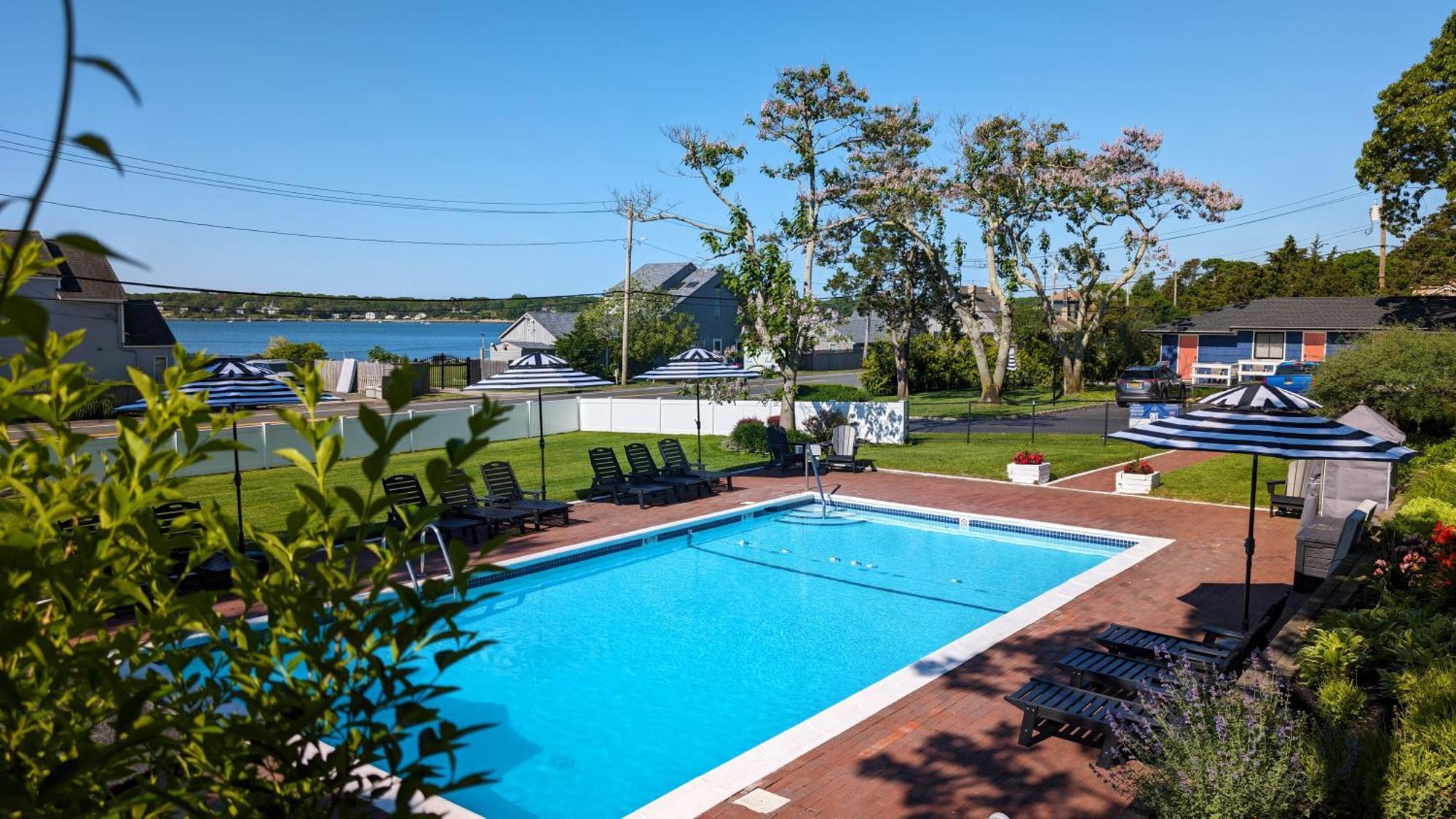 Мотель Ocean View Terrace Хемптон-Бейс Экстерьер фото
